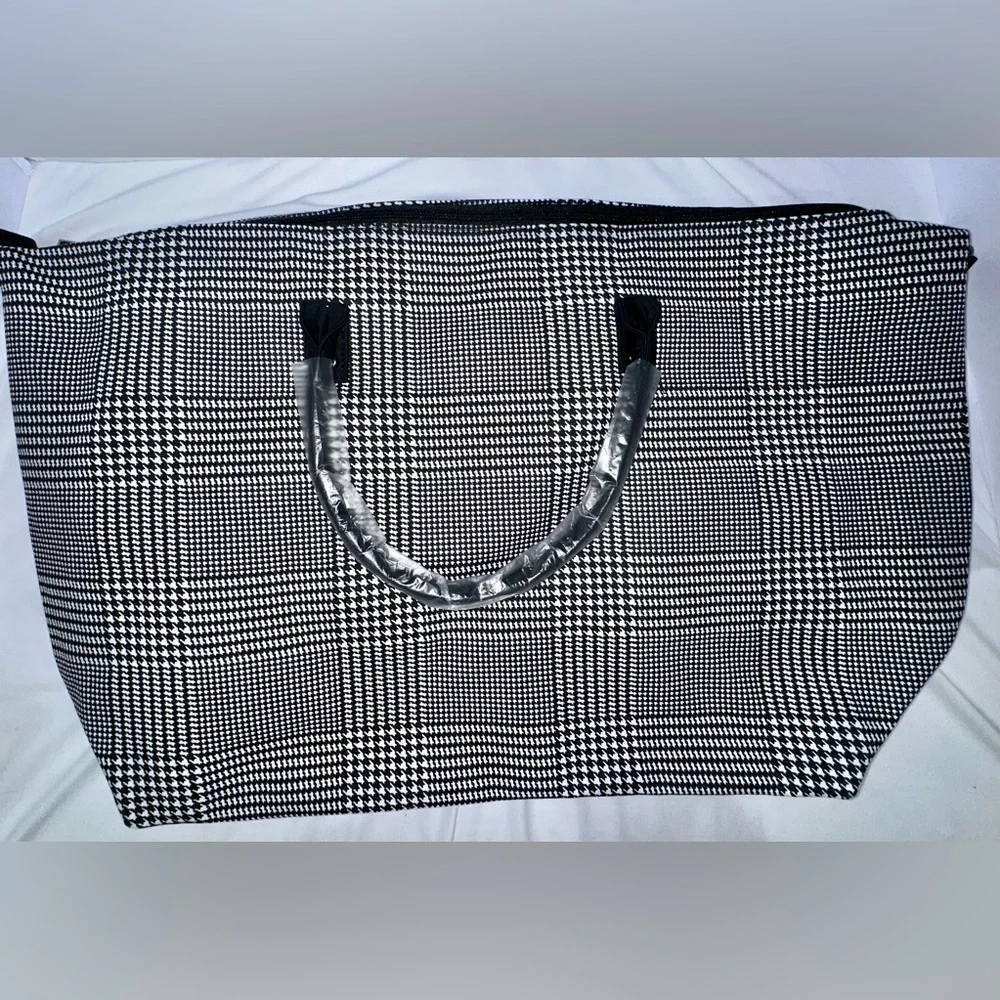 NWT LULU DHARMA Weekender Bag - Black and White‎ Plaid